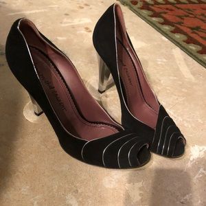 🌷Classic Black pumps- silver heel